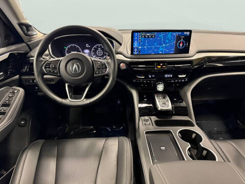 2025 Acura MDX w/Tech
