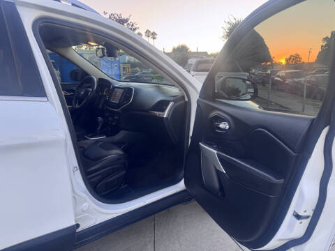 2018 Jeep Cherokee Latitude Plus