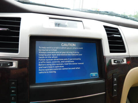 2011 Cadillac Escalade Luxury