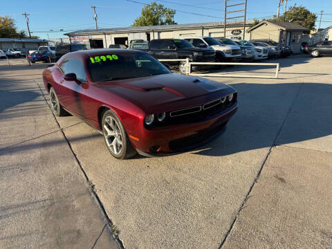 2017 Dodge Challenger SXT Plus