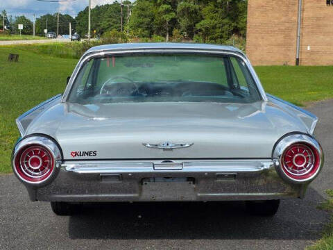 1963 Ford Thunderbird