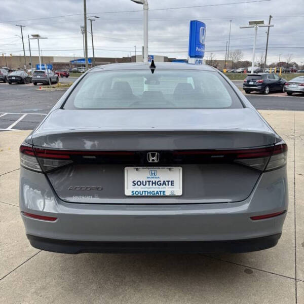 2025 Honda Accord SE