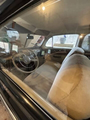 1948 Ford Super Deluxe