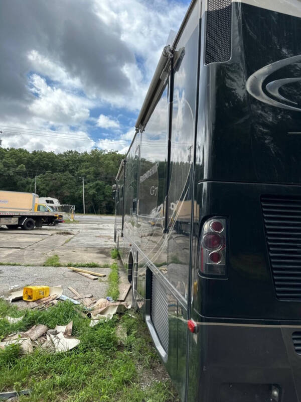 2005 Freightliner XC Chassis