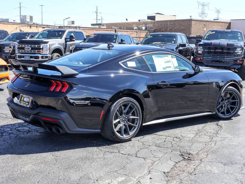 2026 Ford Mustang Dark Horse