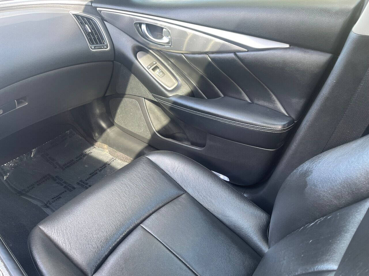 2014 Infiniti Q50  - $13,878