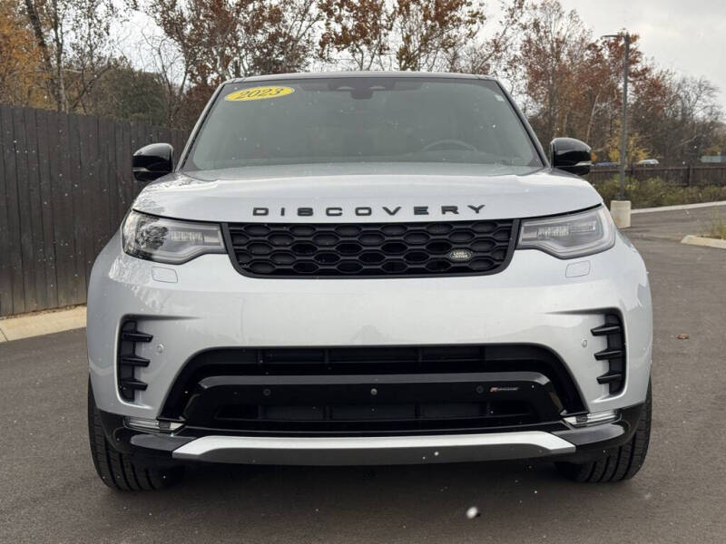 2023 Land Rover Discovery P300 S R-Dynamic
