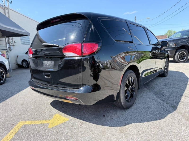 2017 Chrysler Pacifica Touring