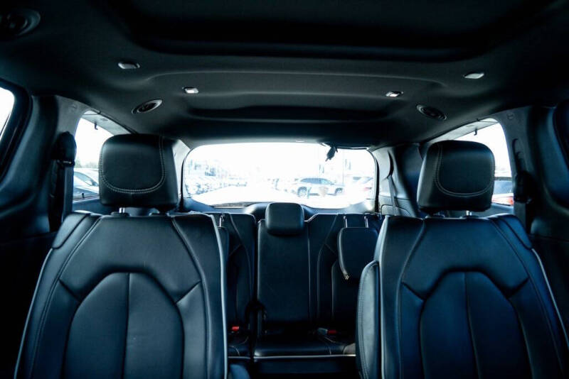 2025 Chrysler Pacifica Limited