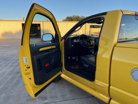 2004 Dodge Ram 1500 SLT