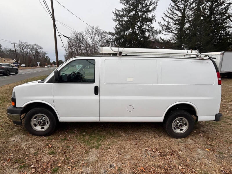 2017 GMC Savana 2500