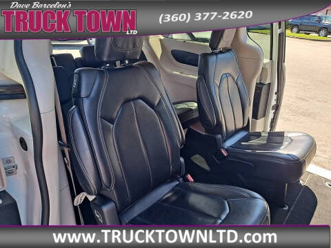 2022 Chrysler Pacifica Touring L