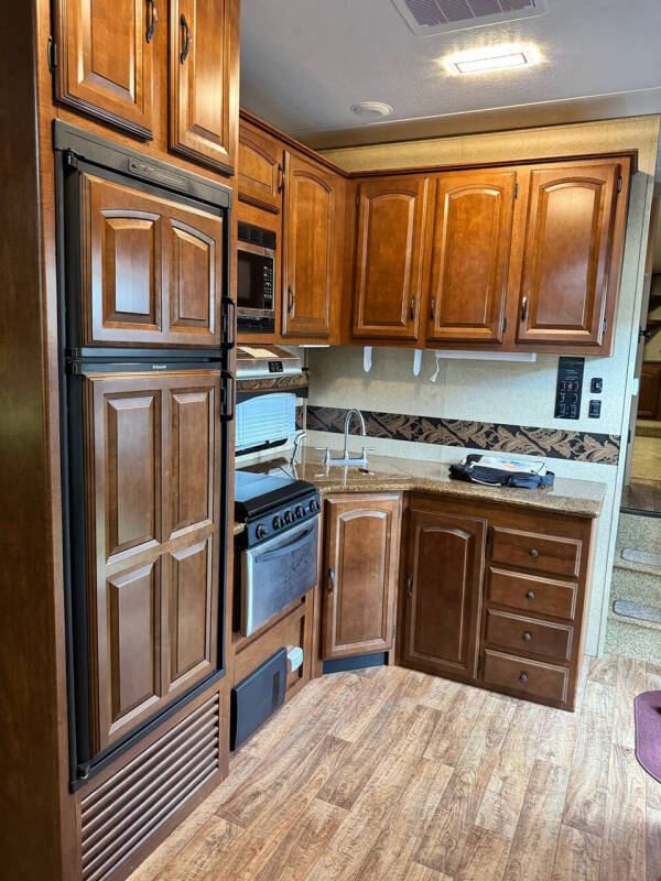 2012 Forest River V-Cross