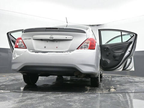 2019 Nissan Versa S Plus