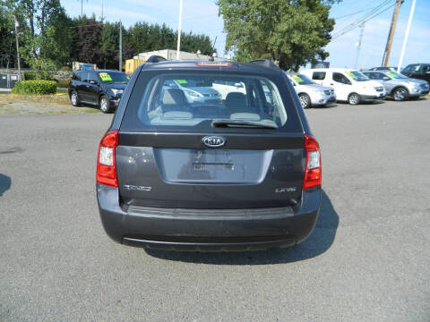 2008 Kia Rondo LX