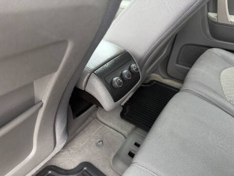 2012 Chevrolet Traverse LS