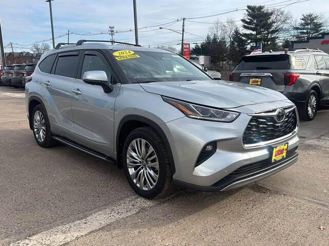 2024 Toyota Highlander Platinum