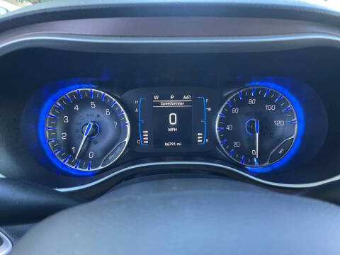 2017 Chrysler Pacifica Touring