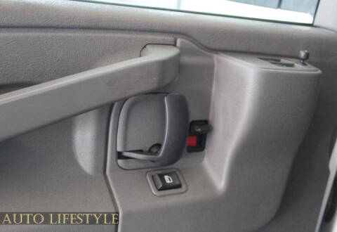 2023 GMC Savana 2500