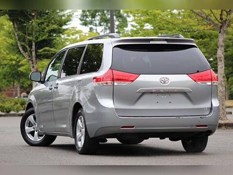 2011 Toyota Sienna