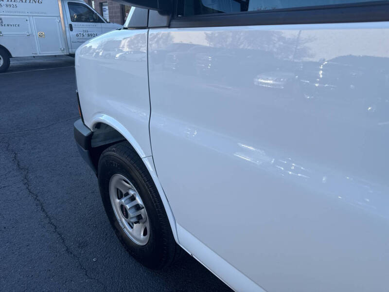 2024 GMC Savana 2500