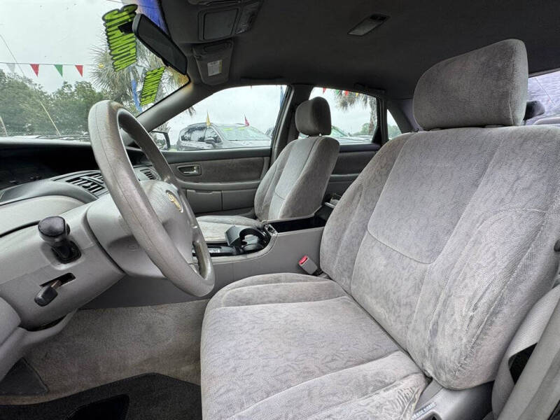 2003 Toyota Avalon XL