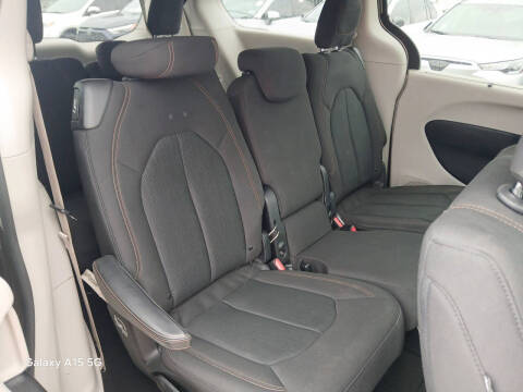 2018 Chrysler Pacifica Touring Plus