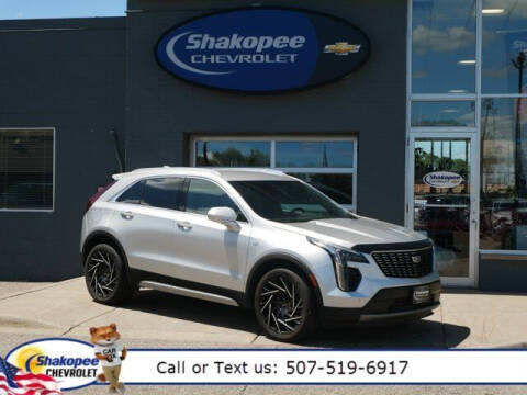 2020 Cadillac XT4 for sale at SHAKOPEE CHEVROLET in Shakopee MN