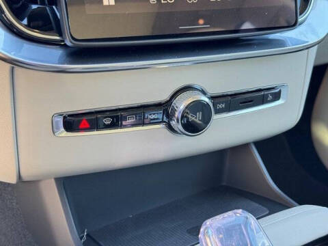 2026 Volvo XC90 B6 Ultra Dark 7P