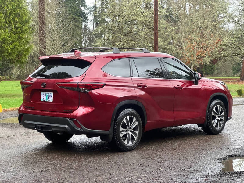 2022 Toyota Highlander XLE