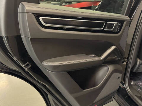 2023 Porsche Cayenne GTS Coupe