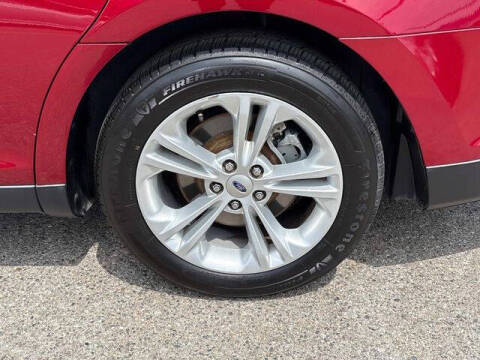 2019 Ford Taurus SEL