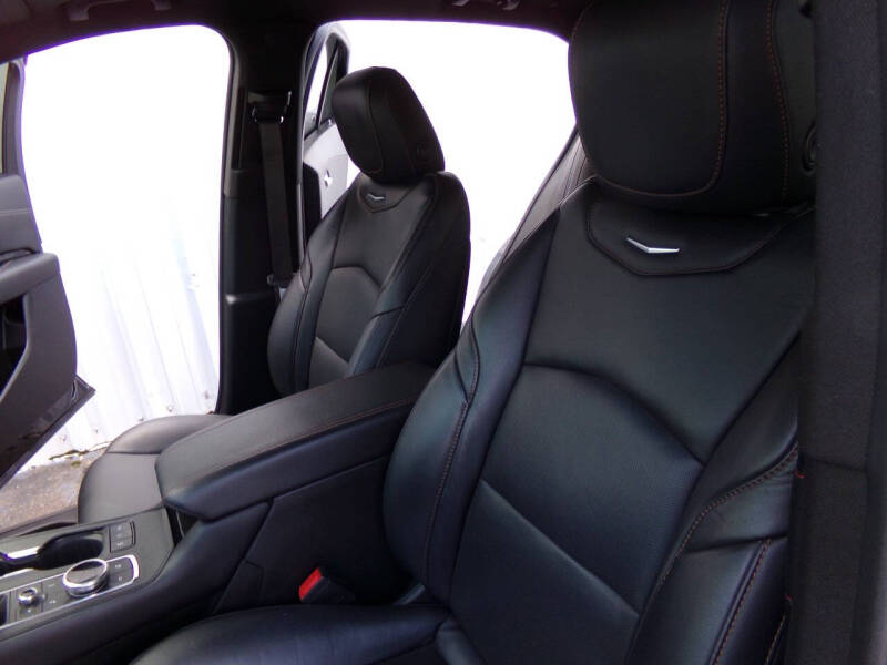 2022 Cadillac XT4 Sport