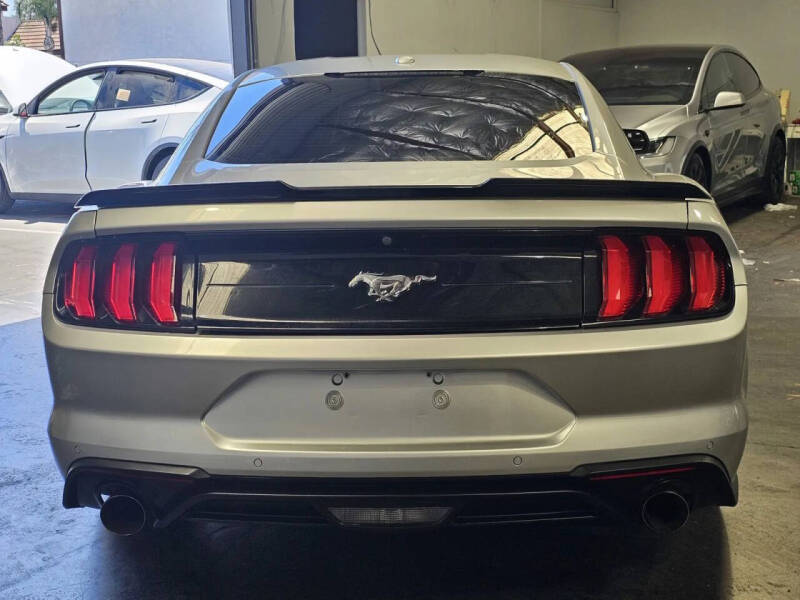 2018 Ford Mustang