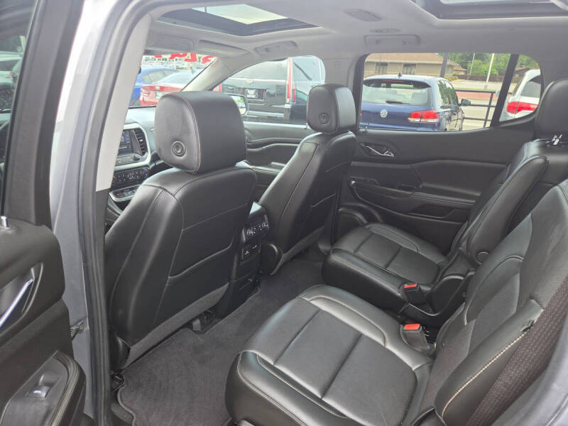 2021 GMC Acadia SLT