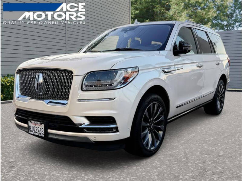 2019 Lincoln Navigator Select