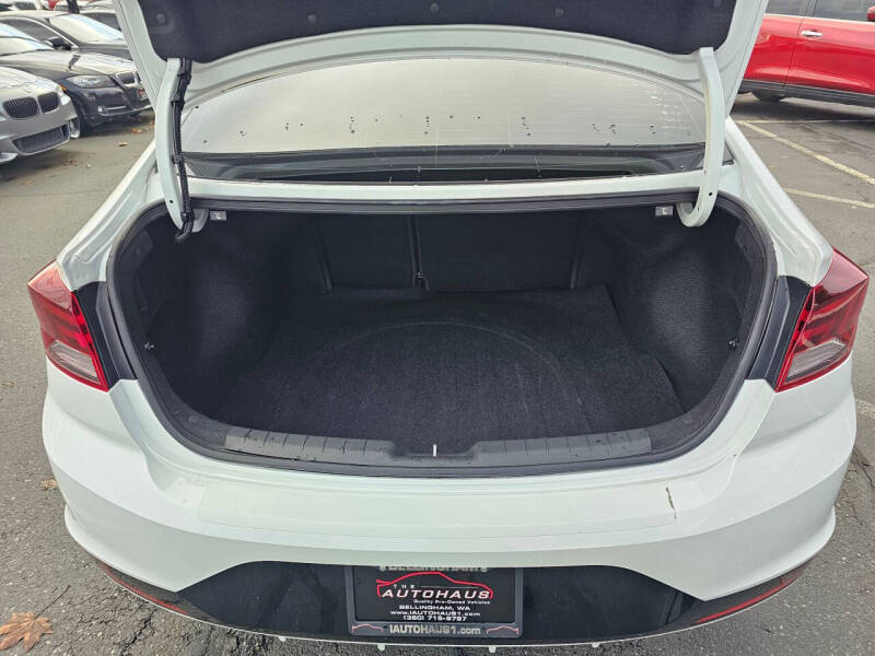 2020 Hyundai Elantra Eco