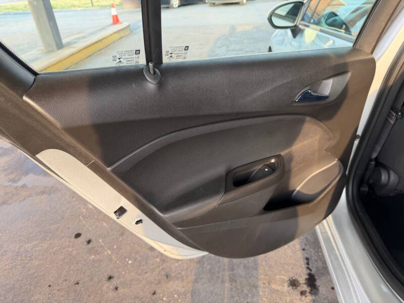 2017 Chevrolet Cruze LS Auto