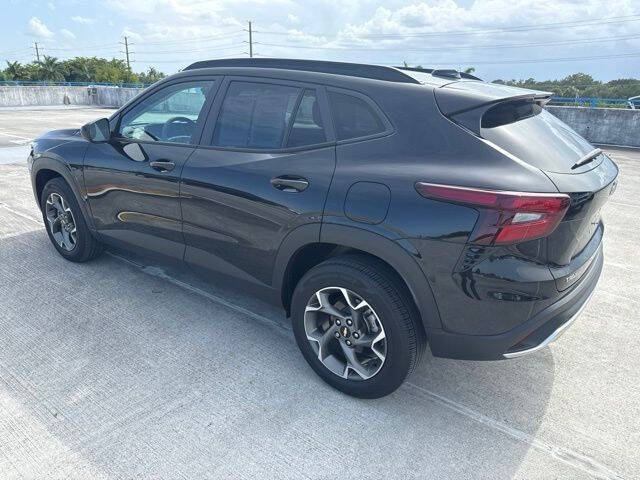 2024 Chevrolet Trax LT