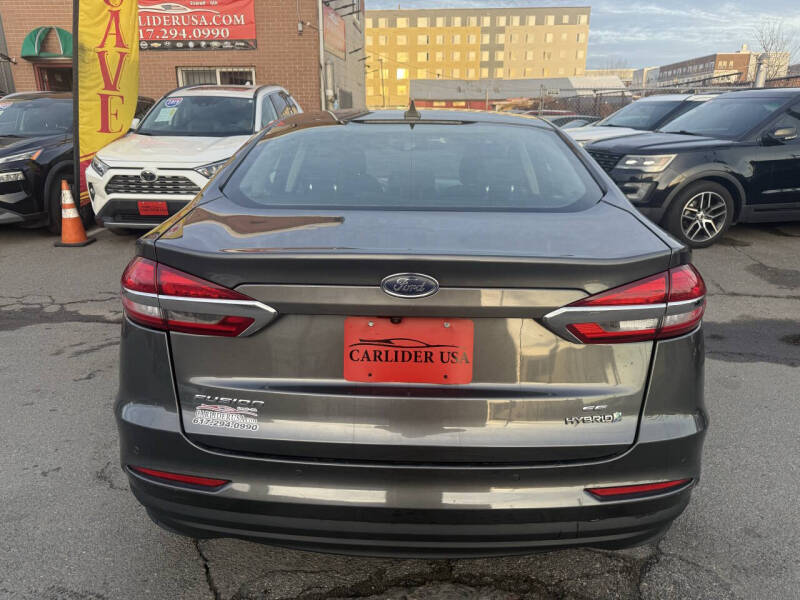 2019 Ford Fusion Hybrid SE