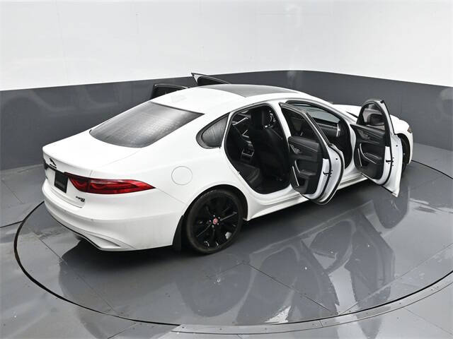 2022 Jaguar XF P300 R-Dynamic SE