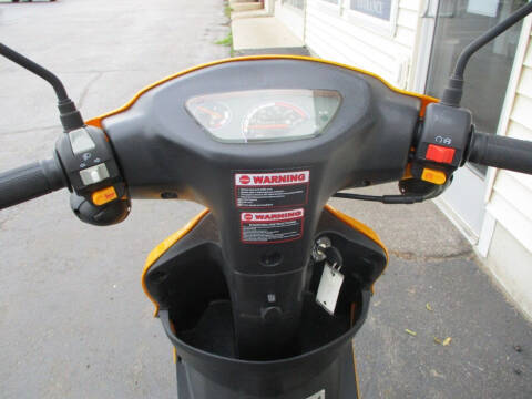 2023 Wolf Brand Scooters RX-50