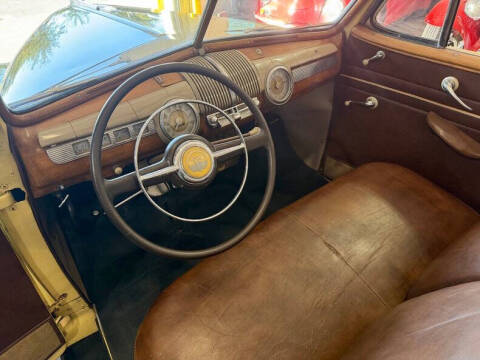 1948 Ford Super Deluxe