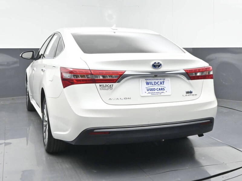2016 Toyota Avalon Hybrid