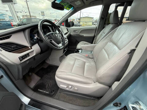 2016 Toyota Sienna