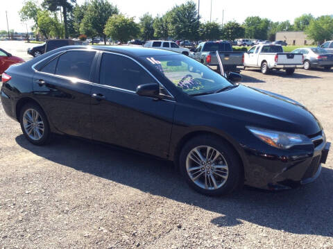 2016 Toyota Camry for sale at Road Runner Autoplex in Russellville AR