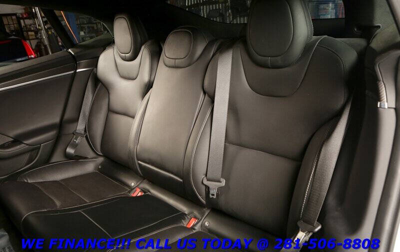 2022 Tesla Model S Plaid