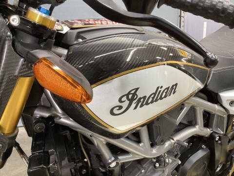 2023 Indian FTR R Carbon Carbon Fiber