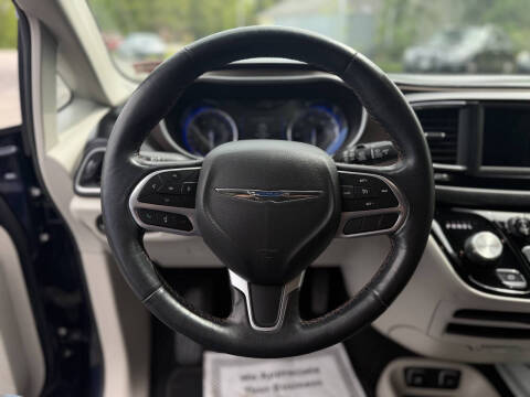 2019 Chrysler Pacifica Touring L
