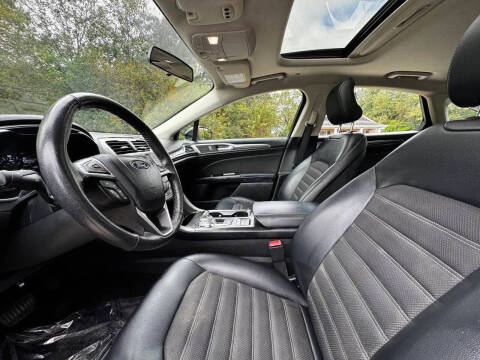 2017 Ford Fusion Hybrid SE